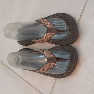 CHACO SANDALS